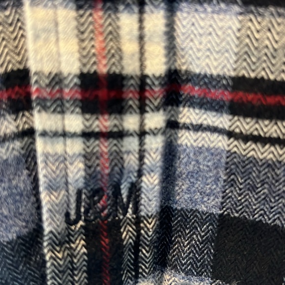 Johnston & Murphy Men’s Light Weight Flannel Button Down Shirt. - Picture 4 of 6